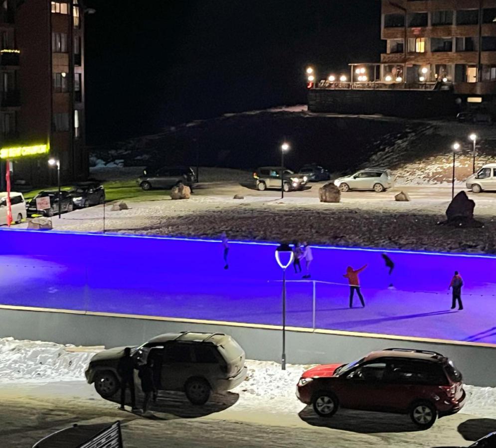 Delux Apartment Next To Ice Rink 구다우리 외부 사진